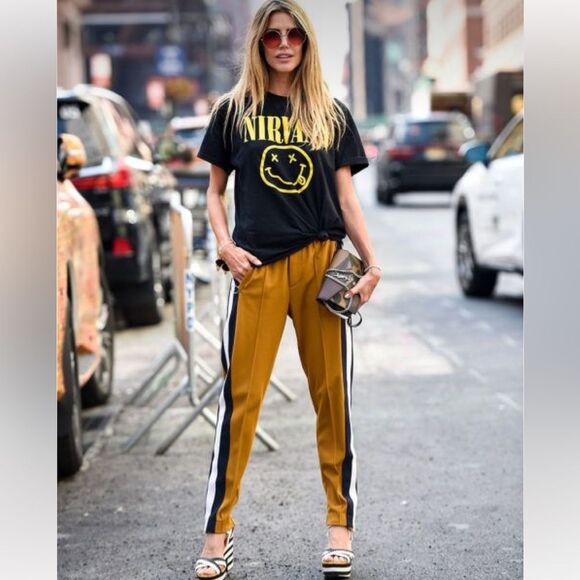 NIRVANA Band T-Shirt Distressed Unfinished Hem sz L Grunge Festival Pre-lived - Picture 7 of 7